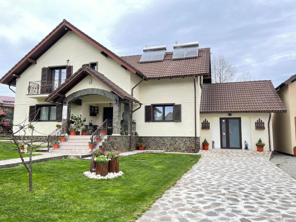 Pensiunea Select Curtea De Arges Exterior photo